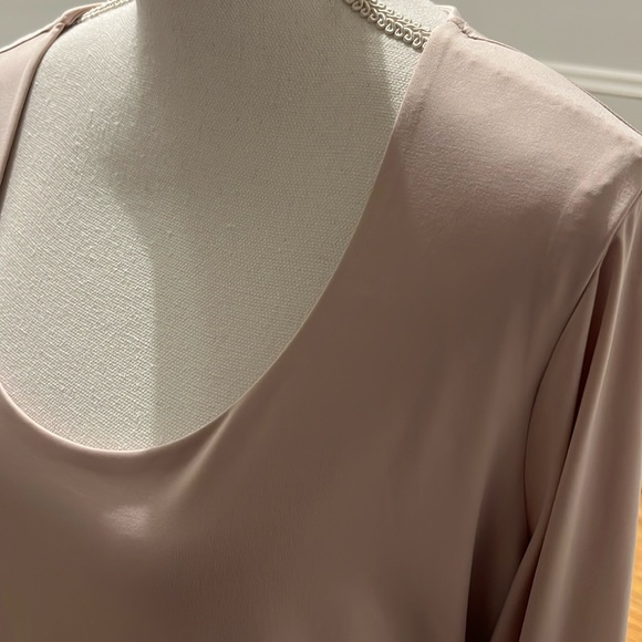 Express bodysuit body contour scoop neckline long sleeve light pink large - Picture 4 of 10